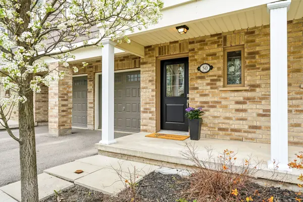 50 Scarlett Common #7, St. Catharines, ON L2P 0C4