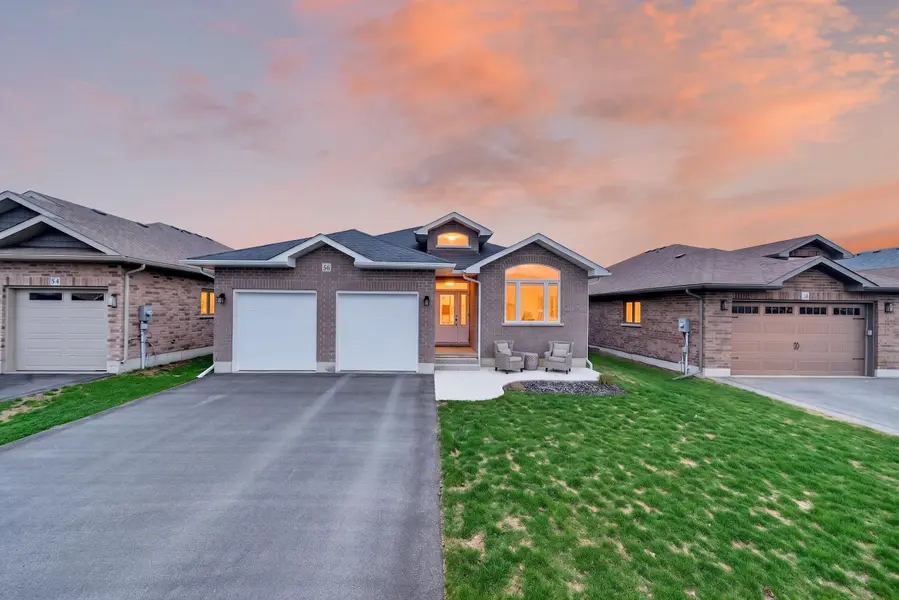 56 Hummingbird DR, Belleville, ON K8N 0H7