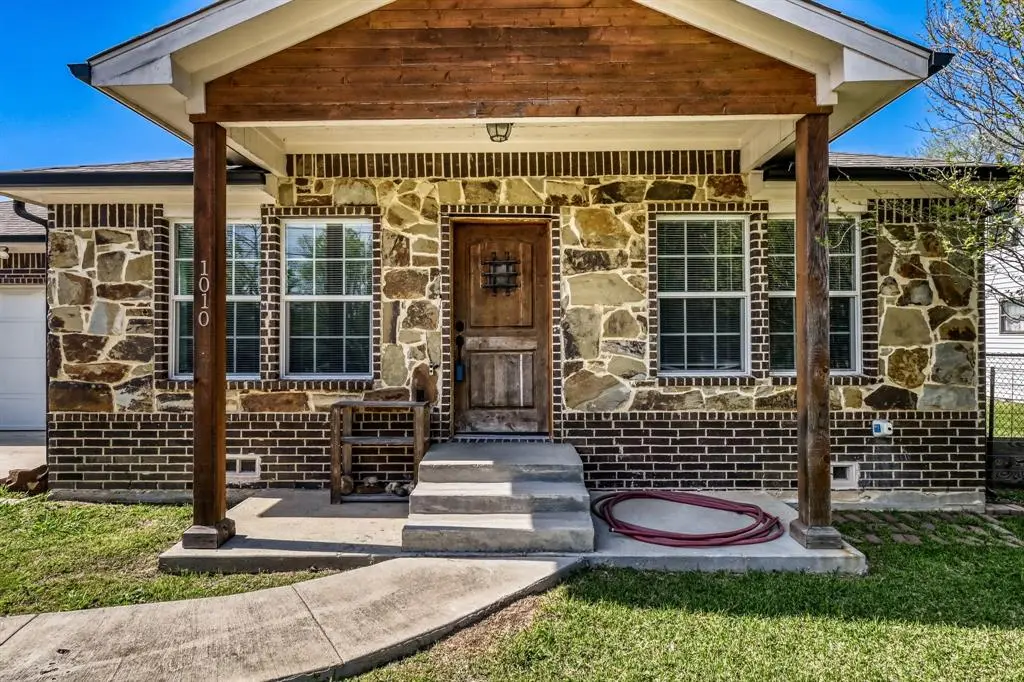 1010 Netherland Drive, Seagoville, TX 75159