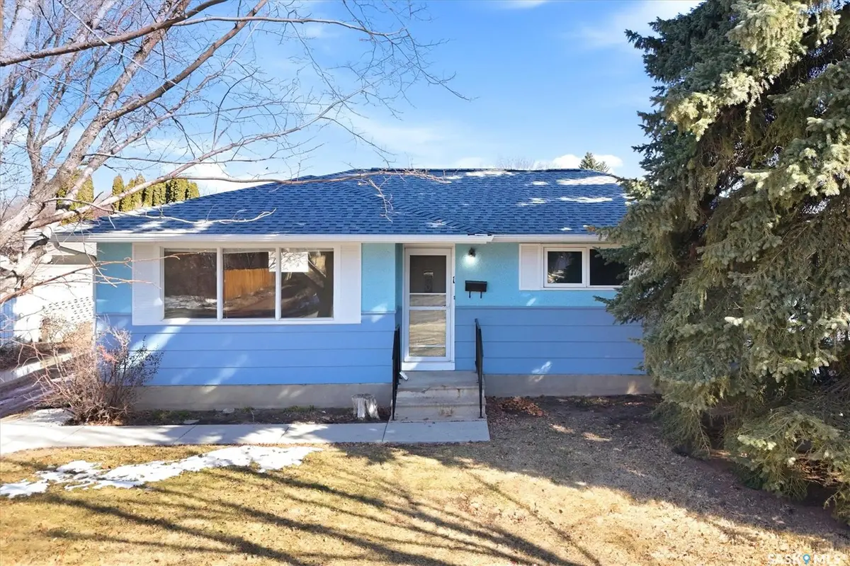 1 Sparling CRESCENT, Saskatoon, SK S7H 3M1