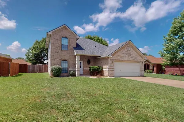 805 Brandon Drive, Seagoville, TX 75159