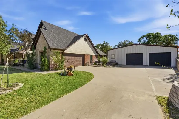 437 Adair Lane, Weatherford, TX 76088