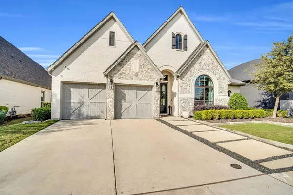2221 Meridian Place, Midlothian, TX 76065
