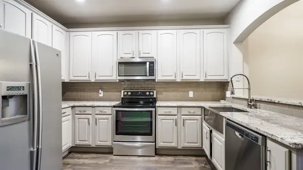 3213 Carlisle Street, Bedford, TX 76021