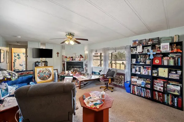 209 CR 190, Streetman, TX 75859