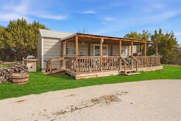 1565 County Road 233, Stephenville, TX 76401