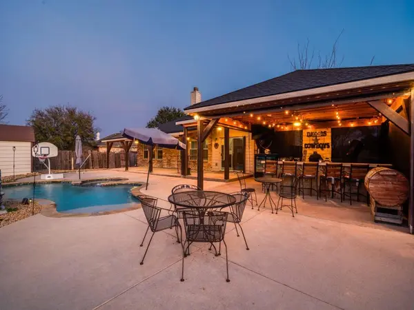 100 Patriot Parkway, Forney, TX 75126