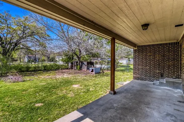 1010 Netherland Drive, Seagoville, TX 75159