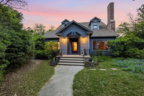 2044 W Oak Street, Denton, TX 76201