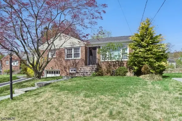 39 Glen Ave, Millburn Twp., NJ 07041