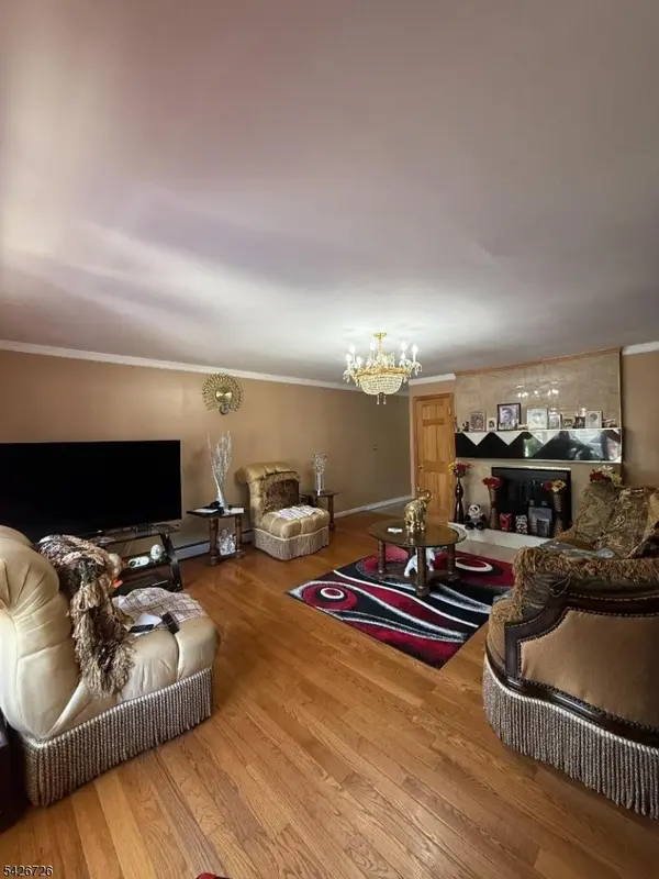 109 Washington Ave, Carteret Boro, NJ 07008