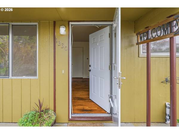 1330 SE 168TH PL, Portland, OR 97233