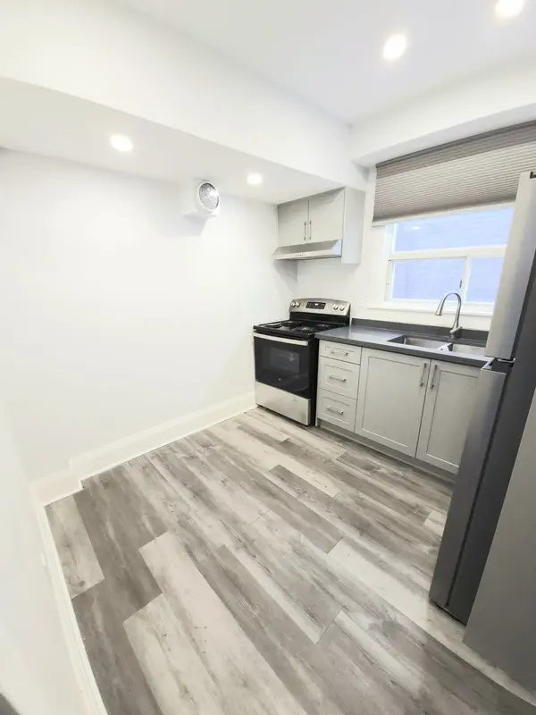 137 Glenmore RD, Toronto E02, ON M4L 3M2