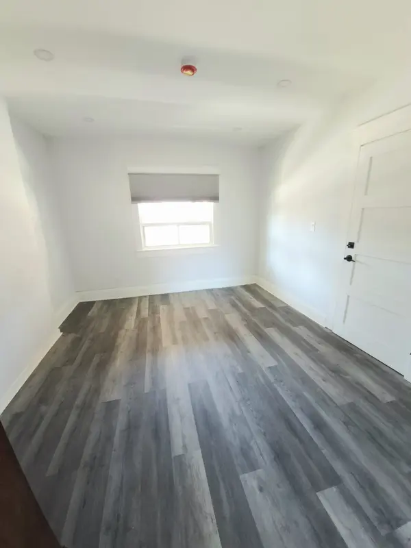 137 Glenmore RD, Toronto E02, ON M4L 3M2