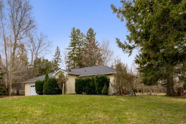 208 Martin ST, King, ON L7B 1J5