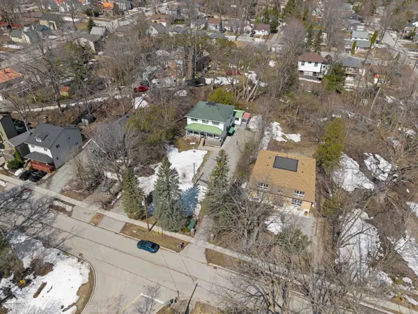 184 Borland ST E, Orillia, ON L3V 2C3