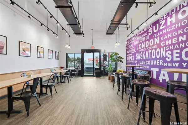 1701 8th STREET E #6, Saskatoon, SK S7H 0T4