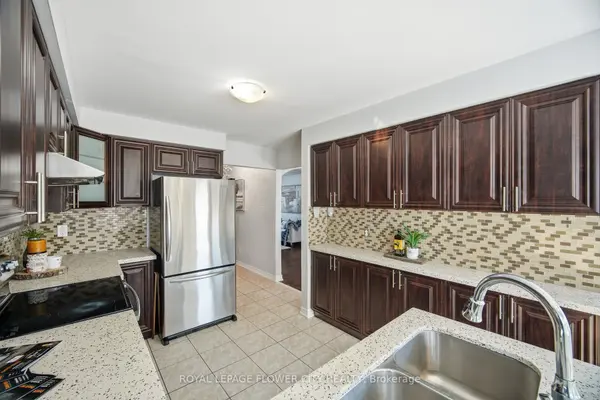 1 Donaldson DR, Brampton, ON L6Y 3G7