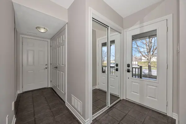 618 Martinique LN, Stittsville - Munster - Richmond, ON K2S 0L9