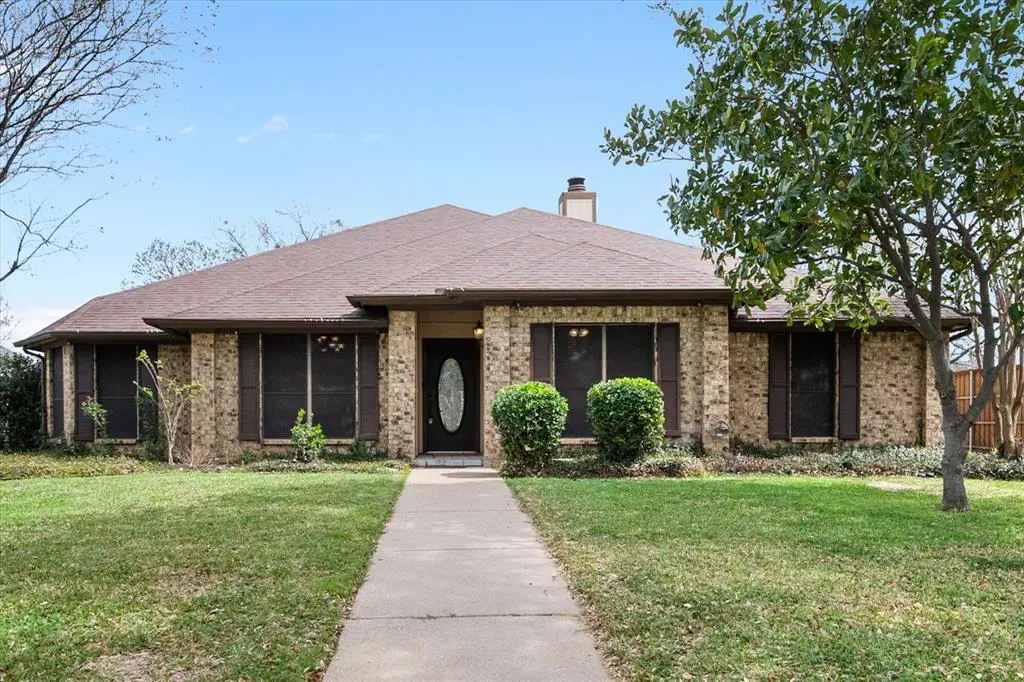 1014 Kingston Drive, Mansfield, TX 76063