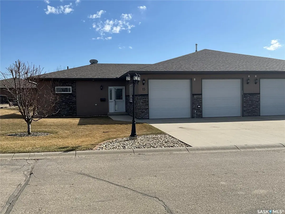 1590 4th AVENUE NW #15, Moose Jaw, SK S6J 0A5