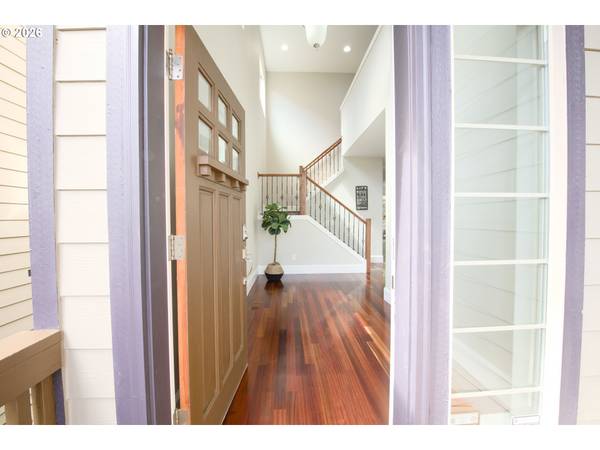 5647 NW LARK MEADOW TER, Portland, OR 97229