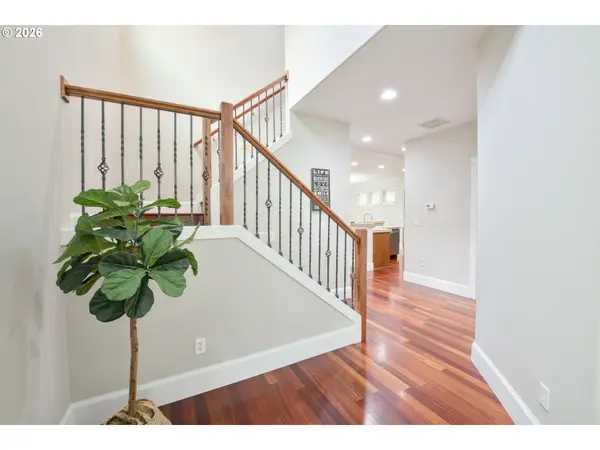 5647 NW LARK MEADOW TER, Portland, OR 97229