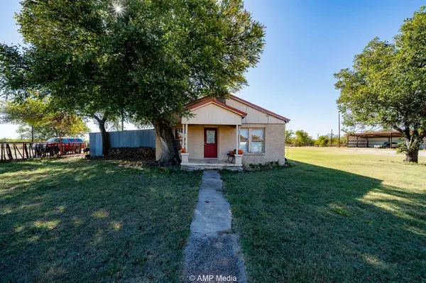 507 E Chestnut, Throckmorton, TX 76483