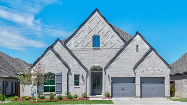 911 River Sky Road, Lavon, TX 75166