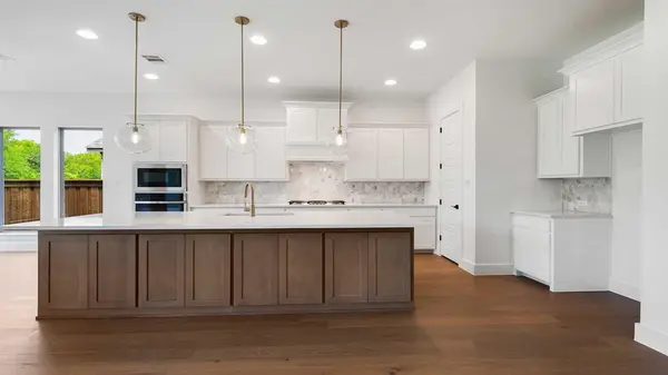 911 River Sky Road, Lavon, TX 75166