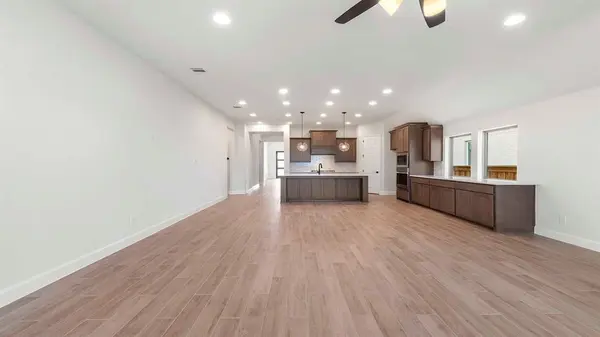 811 River Sky Road, Lavon, TX 75166