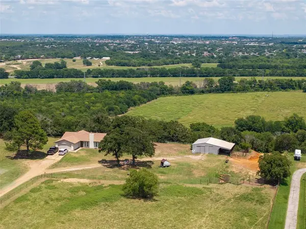 8959A Hilltop Road, Argyle, TX 76226