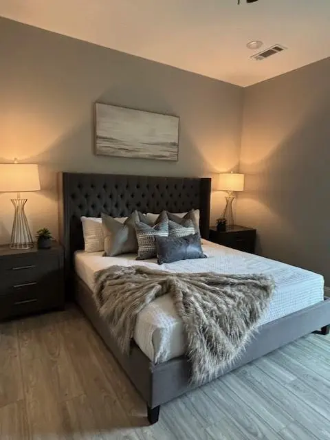 706 Poinsettia Drive, Lancaster, TX 75146