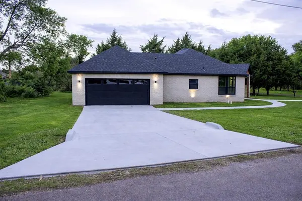 2212 Lakeshore Lane, Glenn Heights, TX 75154