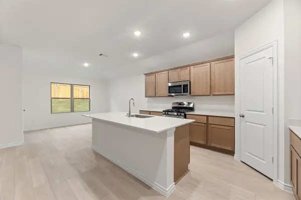 3892 Rose Hill Court, Denison, TX 75020