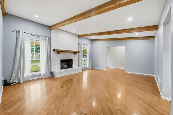 6917 Wilton Drive, Fort Worth, TX 76133