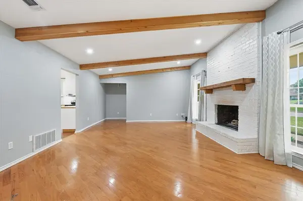 6917 Wilton Drive, Fort Worth, TX 76133