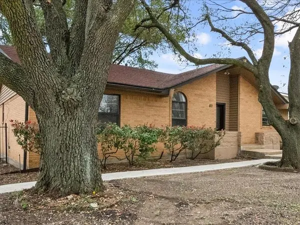 811 Green Pastures Drive, Cedar Hill, TX 75104