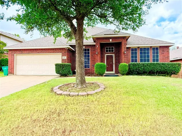 536 Pinnacle Drive, Cedar Hill, TX 75104