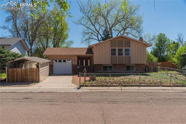 657 Dexter ST, Colorado Springs, CO 80911