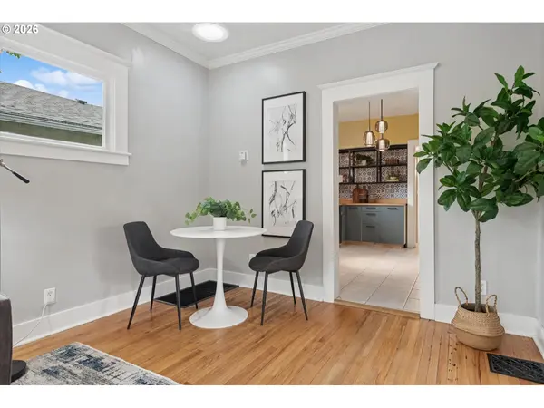 3911 SE LEXINGTON ST, Portland, OR 97202