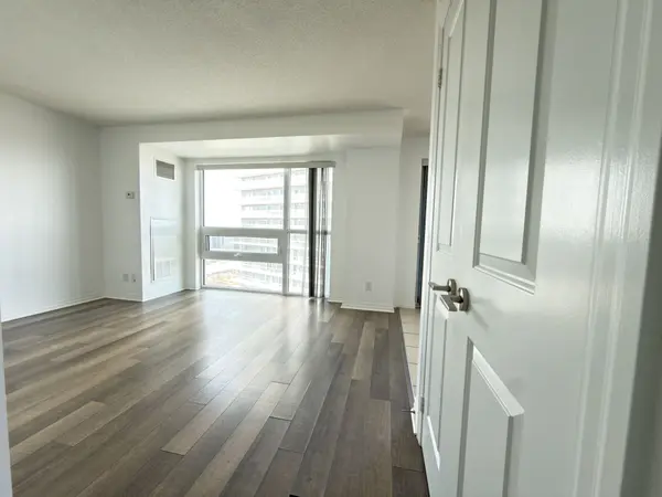 275 Yorkland RD #2803, Toronto C15, ON M2J 0B4