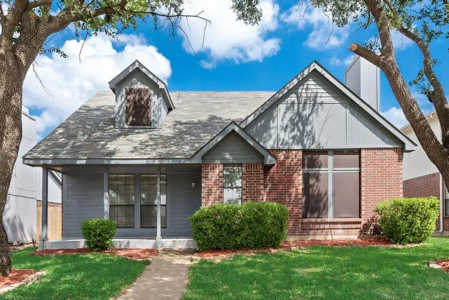 4028 O B Crowe Drive, Dallas, TX 75227