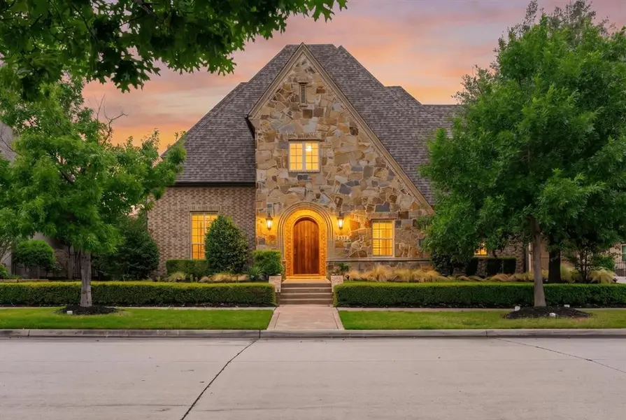 3853 Greenbrier Drive, Frisco, TX 75033
