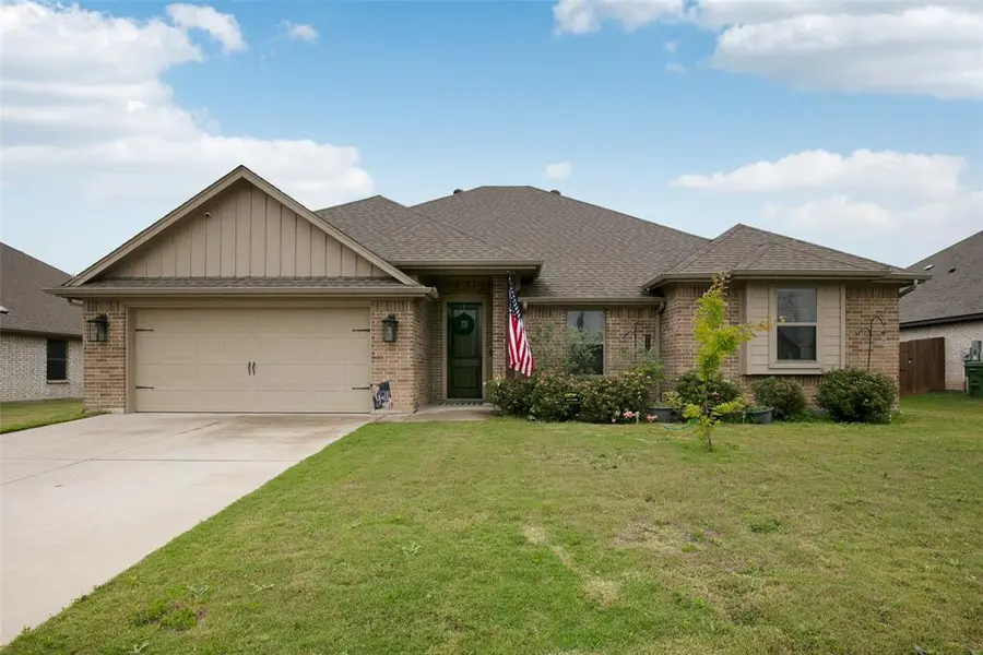 211 Rees Avenue, Godley, TX 76044