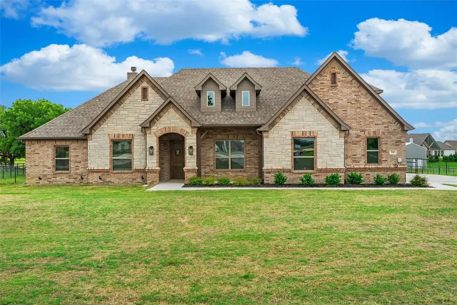 341 Oak Meadow Lane, Weatherford, TX 76085