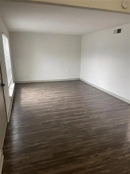 3627 Almazan Drive #216, Dallas, TX 75220