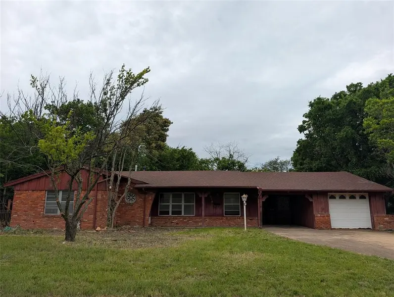 5008 Rector Avenue, Fort Worth, TX 76133