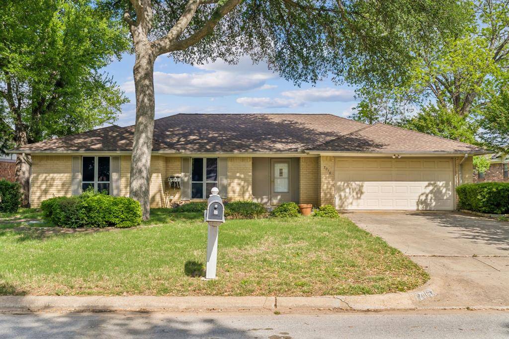 7016 Briardale Drive, North Richland Hills, TX 76182