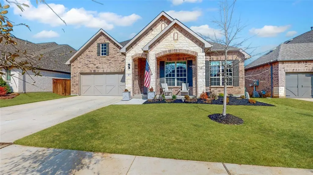 817 Fallbrook Avenue, Denton, TX 76210